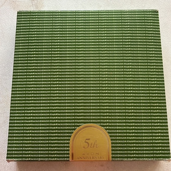 Avon Anniversary Plate - Picture 5 of 5